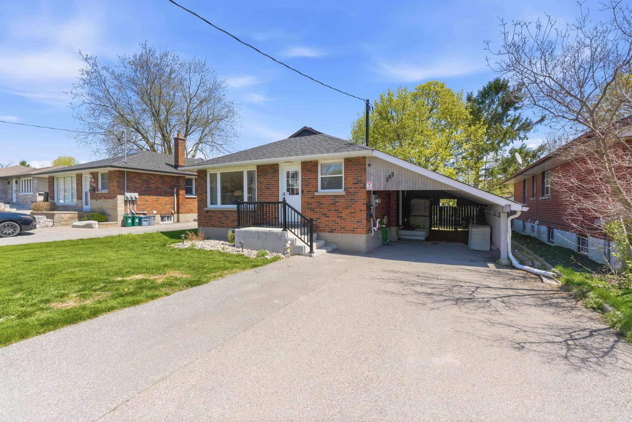 Additional listing photo of 5 bedroom Detached house in Oshawa at 563 Coleridge Street.